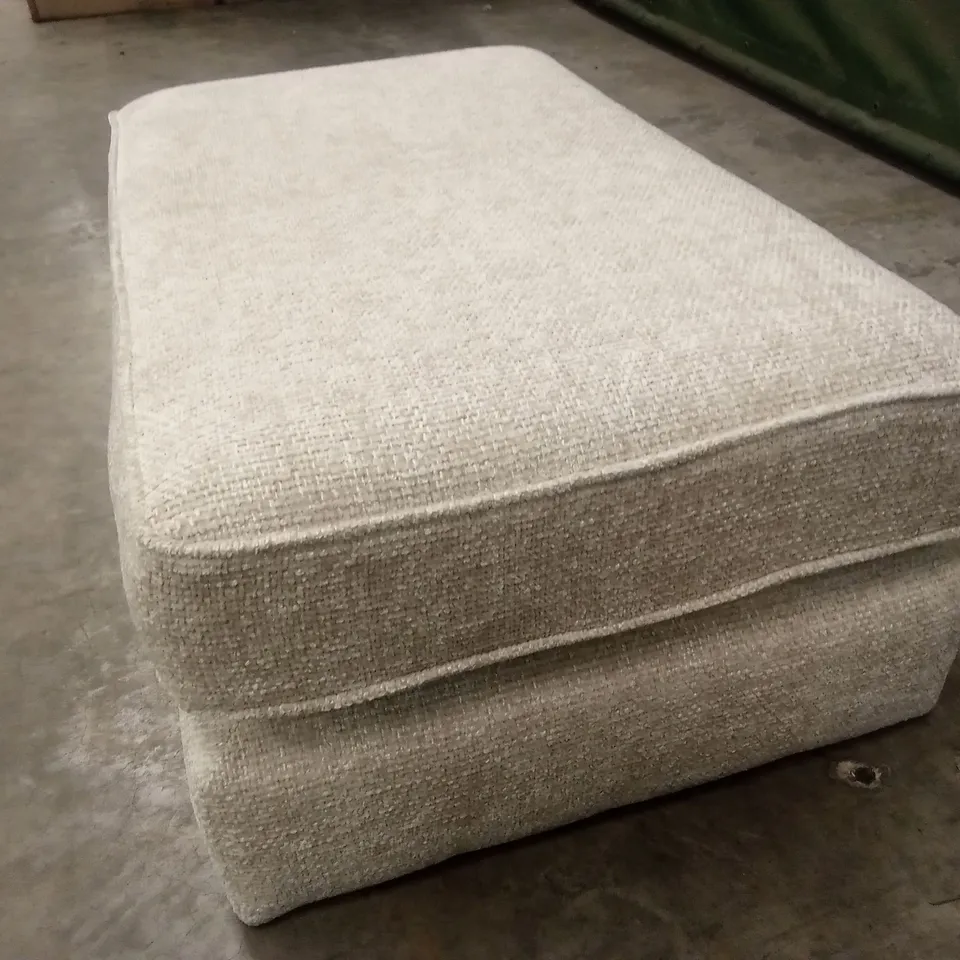 CHUNKY WEAVE FABRIC FOOTSTOOL - NATURAL