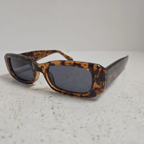MELLER SUNGLASSES – TORTOISESHELL FRAME WITH DARK LENSES (MODEL SIS-TIGCAR)