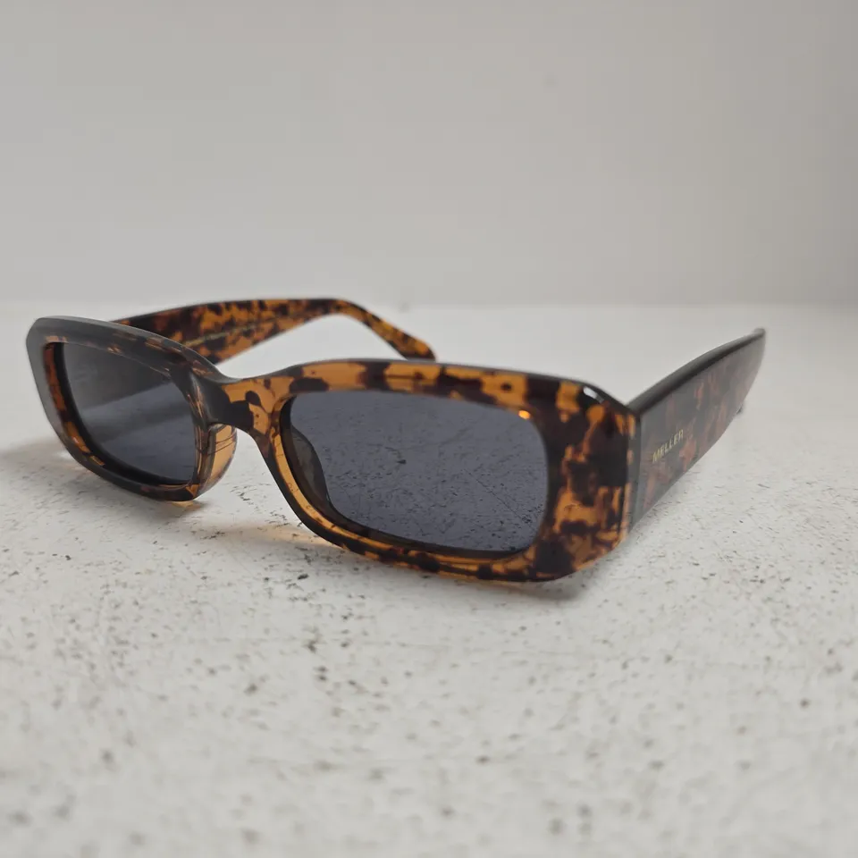 MELLER SUNGLASSES – TORTOISESHELL FRAME WITH DARK LENSES (MODEL SIS-TIGCAR)