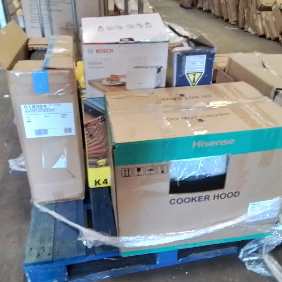 PALLET OF ELECTRICAL PRODUCTS TO INCLUDE;BOSCH SYLINE 2 SLICE TOASTER,DELONGHI OIL FILLED RADIATOR,KARCHER HIGH PRESSURE WASHER,CERAMIC HEATER,HISENSE COOKER HOOD 