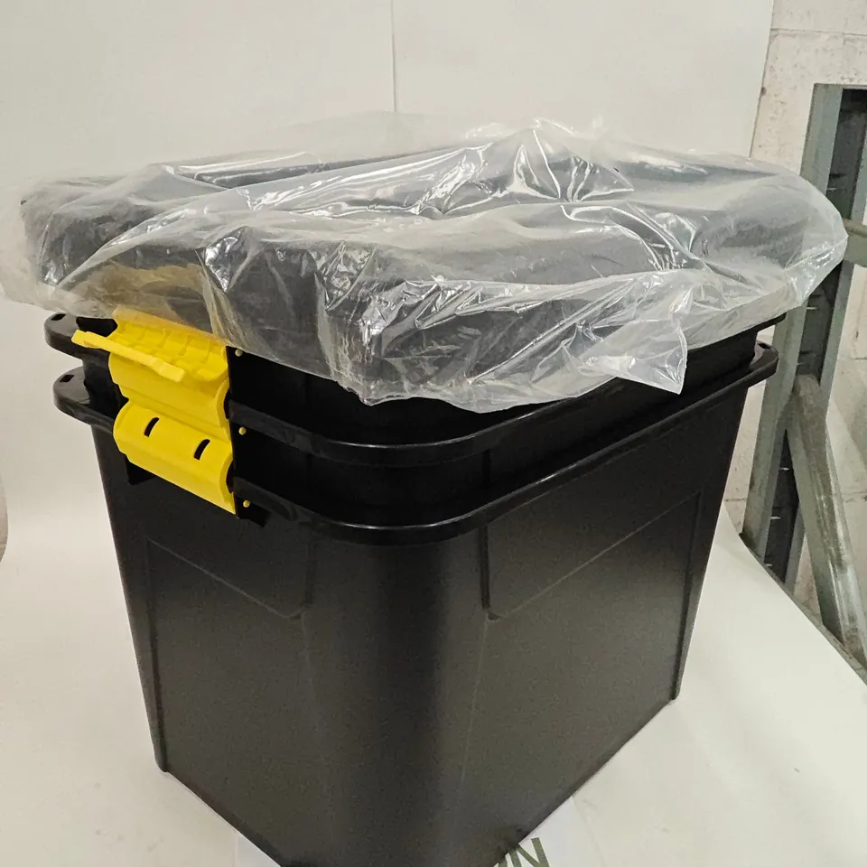 LOT OF 3 60L BLACK STORAGE TUBS WITH LIDS IN BLACK