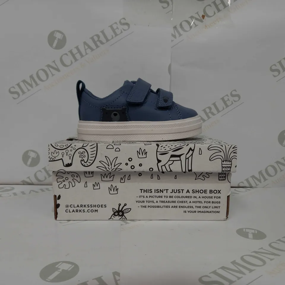 CLARKS NOVA EARLY T - UK 4 