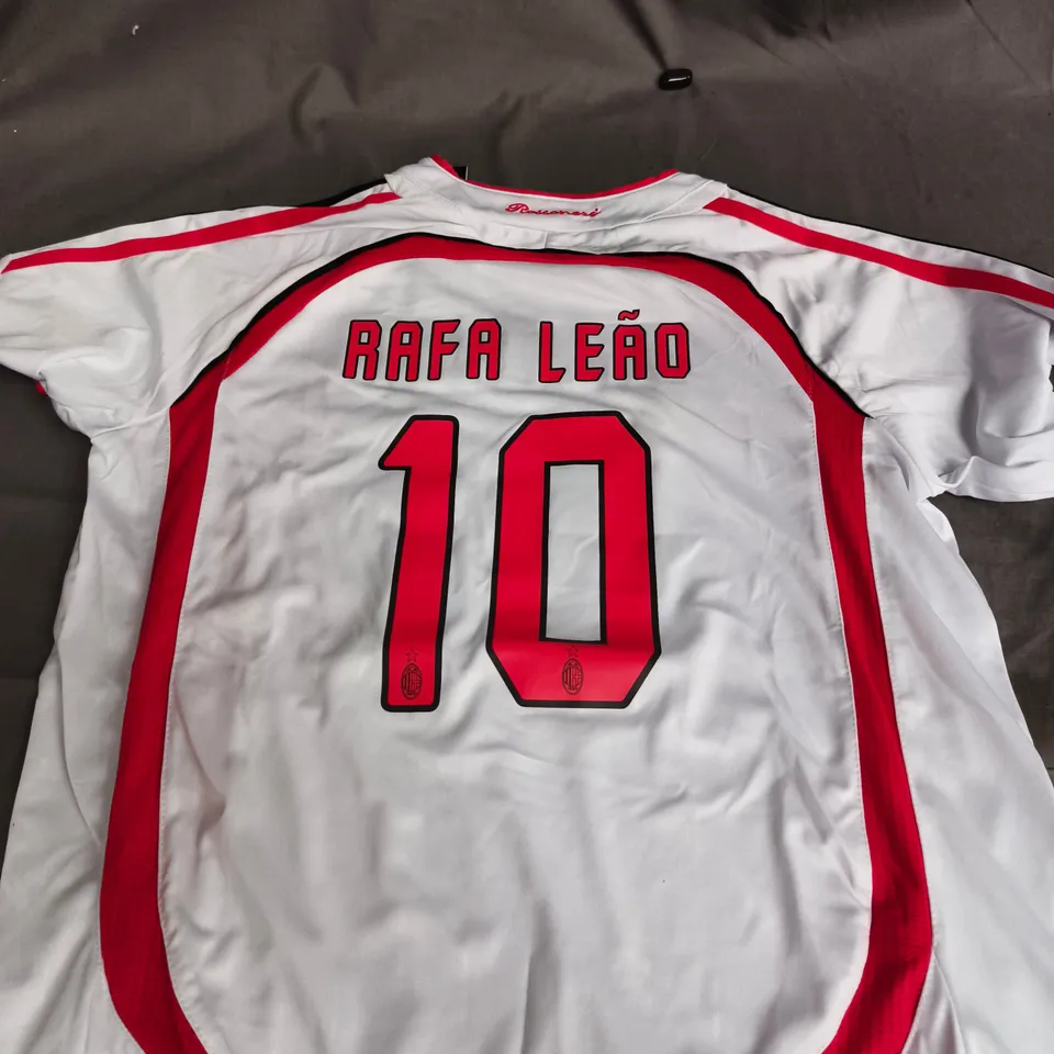 AC MILAN CLASSIC AWAY TOP WITH SHORTS SIZE 28