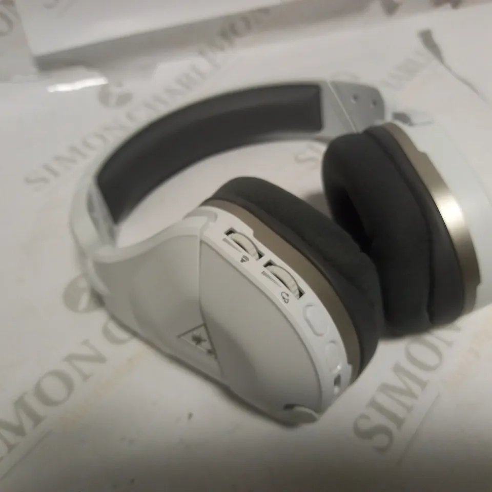 TURTLE BEACH STEALTH 600 GEN 2 WIRELESS PLAYSTATION HEADSET, WHITE