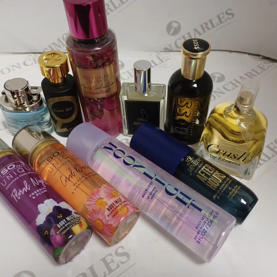 LOT OF 10 ASSORTED BOTTLES OF FRAGRENCES TO INCLUDE CRUSH BY RHIANNA AND SO UNIQUE