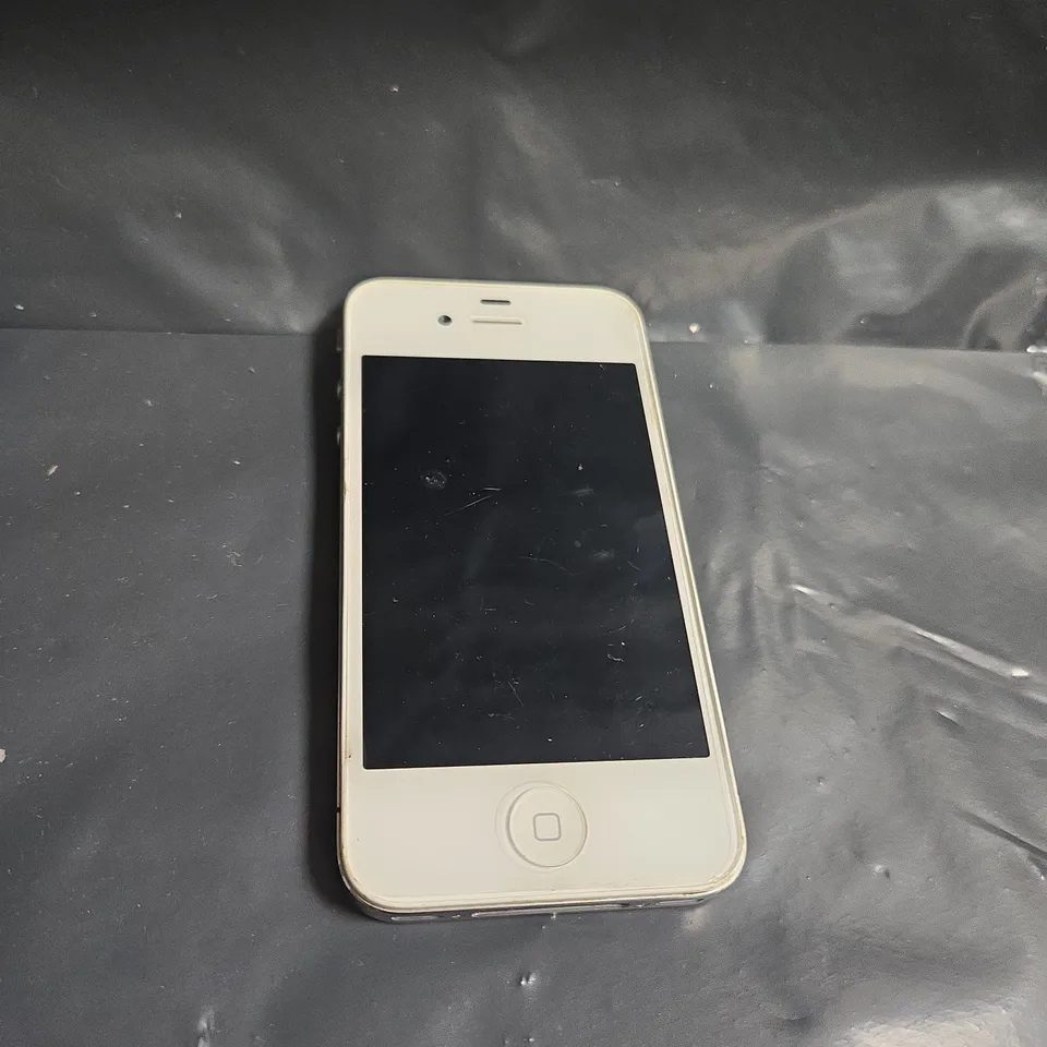 BOXED APPLE IPHONE 4 (A1332) SMARTPHONE 