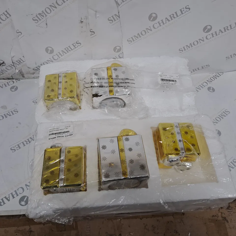 SANTA EXPRESS PRE-LIT SET OF GLASS PRESENTS 5X