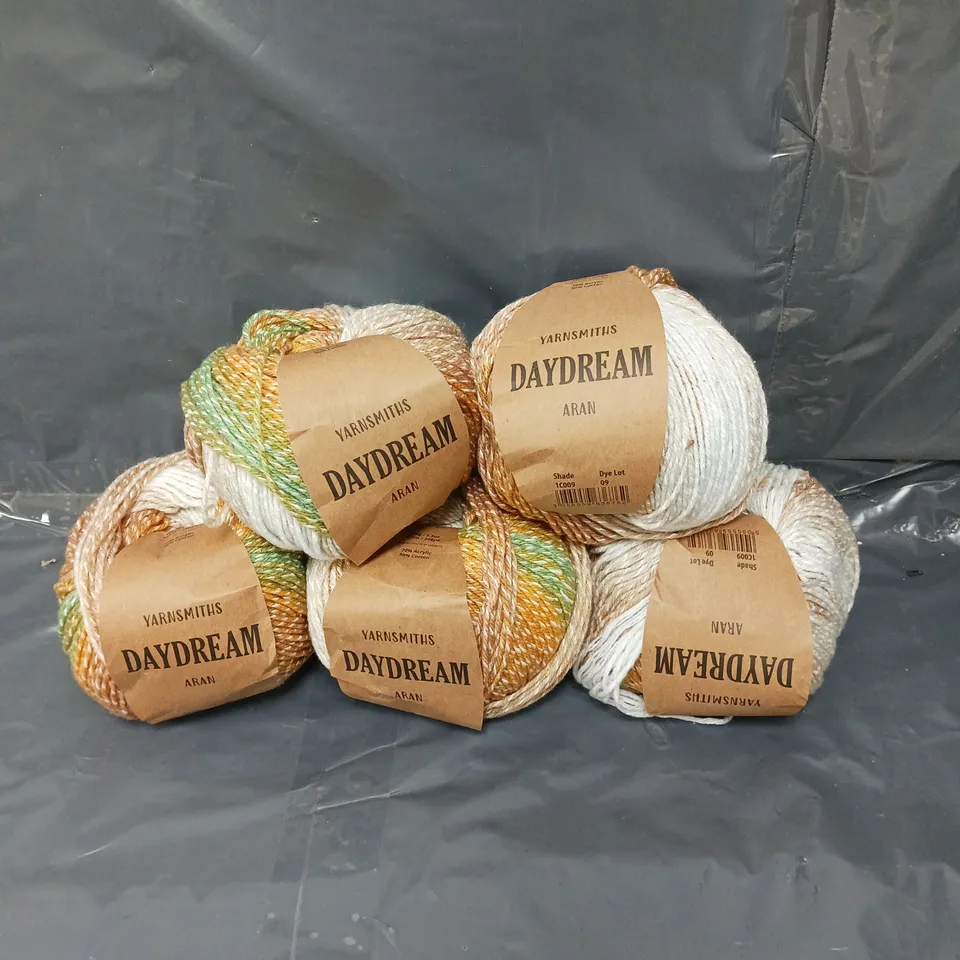 5 X BRAND NEW YARNSMITHS DAYDREAM YARN BALLS - ARAN 