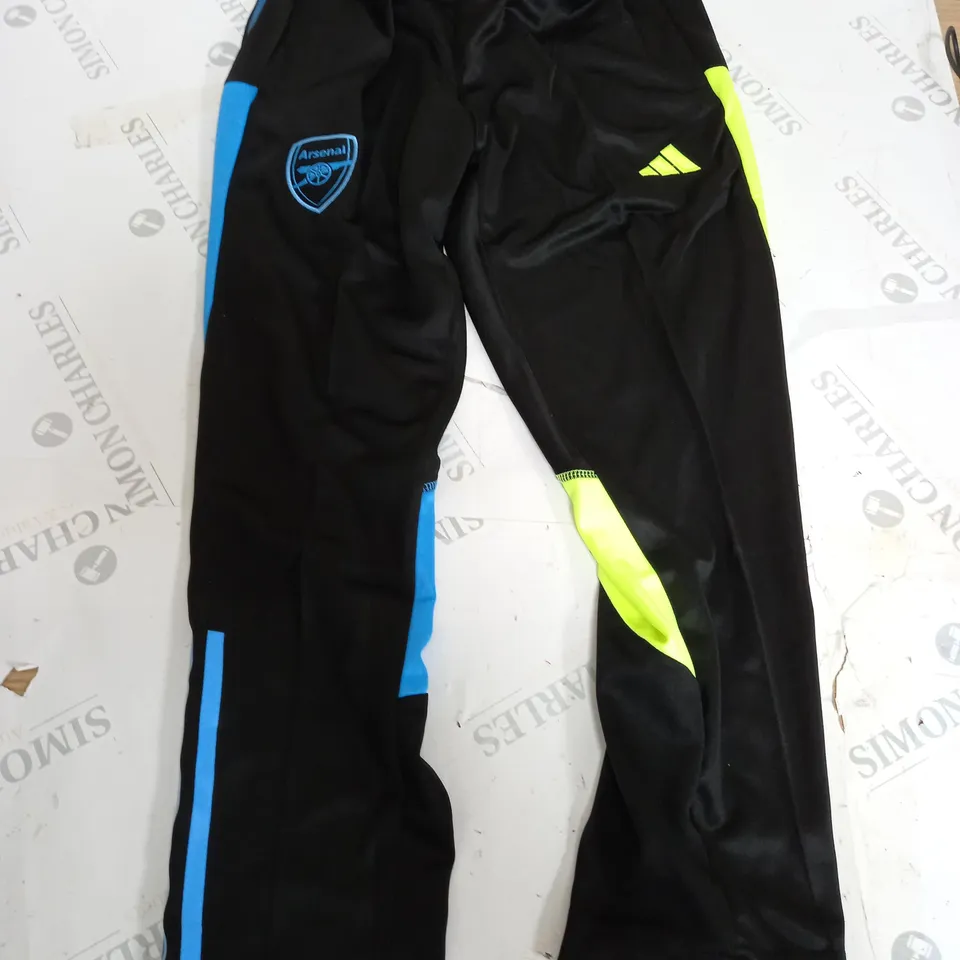 ADIDAS ARSENAL AEROREADY TRACKSUIT - SIZE 16