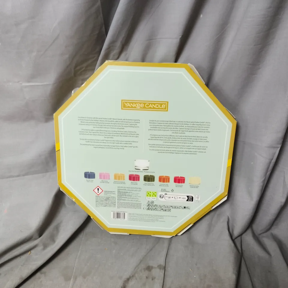 YANKEE CANDLE ADVENT CALENDAR – PASSPORT TO HOLIDAYS, OCTAGONAL TIN