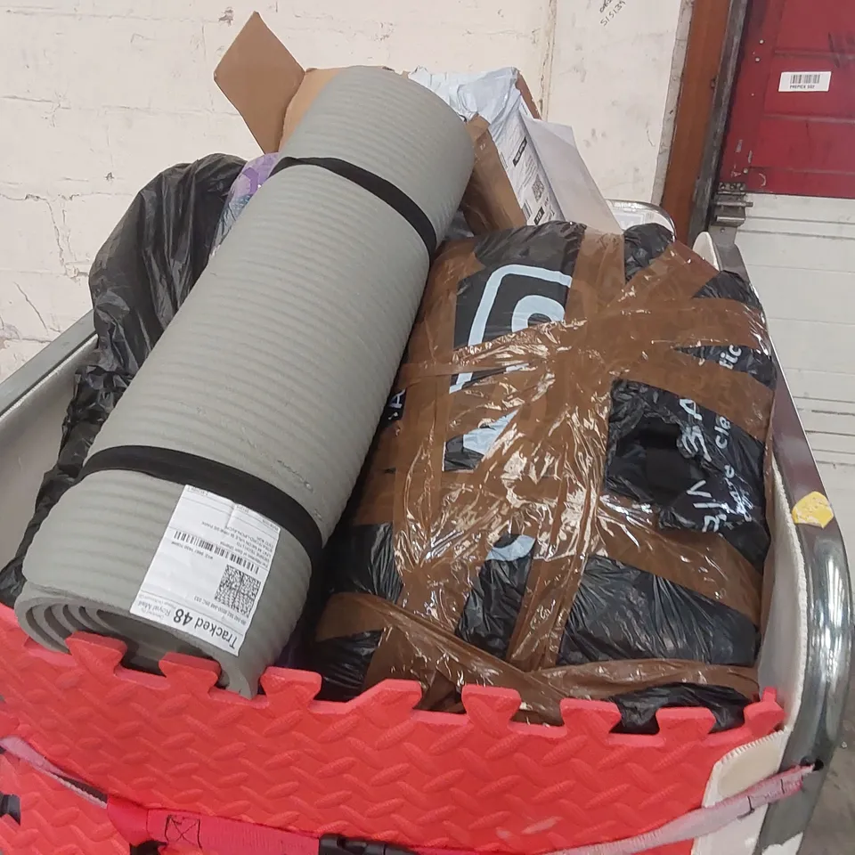 CAGE OF ASSORTED CONSUMER PRODUCTS INCLUDING: FREEZER BLOCKS, YOGA MATS, ICE CUBE TRAY, EXERCISE MATS ECT // CAGE NOT INCLUDED 
