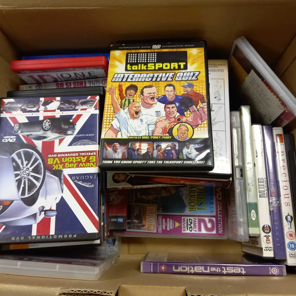 LOT OF APPROXIMATELY 45 ASSORTED DVDS