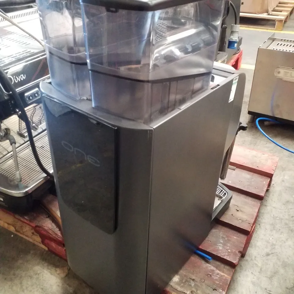 EGRO ONE TOP MILK BEAN TO CUP COFFEE MACHINE 