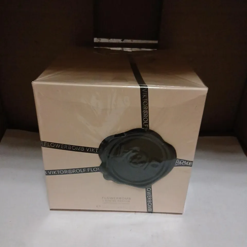 BOXED AND SEALED VIKTOR & ROLF FLOWERBOMB EAU DE PARFUM 100ML