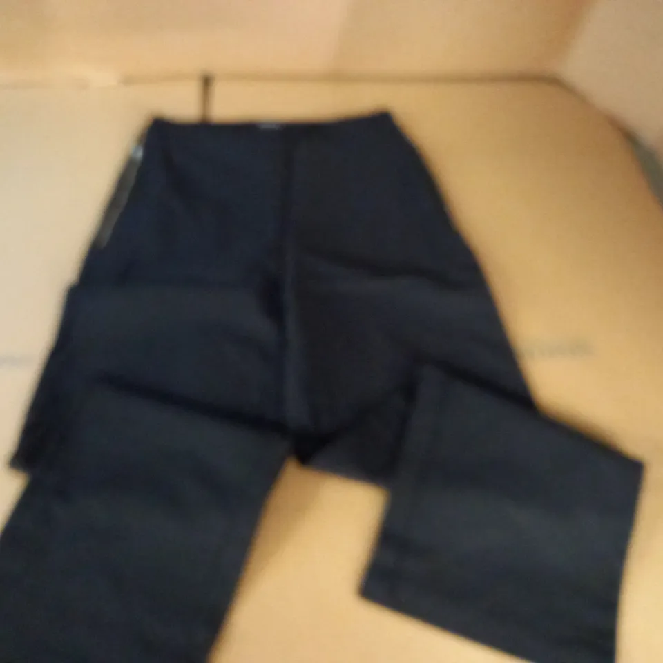 BRAND NEW KINTSUGI WOMENS BLACKK PETITE TROUSERS WITH SIDE ZIP - 18