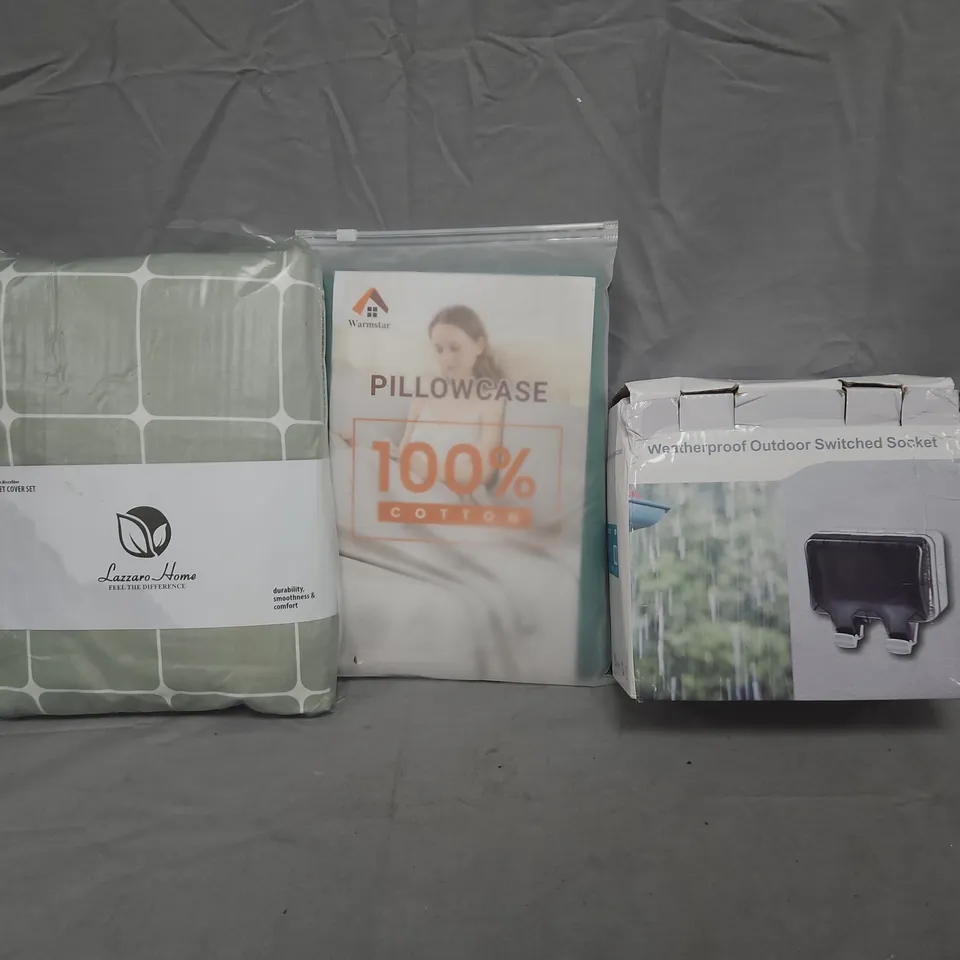 BOX OF APPROXIMATELY 15 ASSORTED HOUSEHOLD ITEMS TO INCLUDE WEATHERPROOF OUTDOOR SWITCHED SOCKET, DUVET COVER SET, PILLOWCASE, ETC - COLLECTION ONLY
