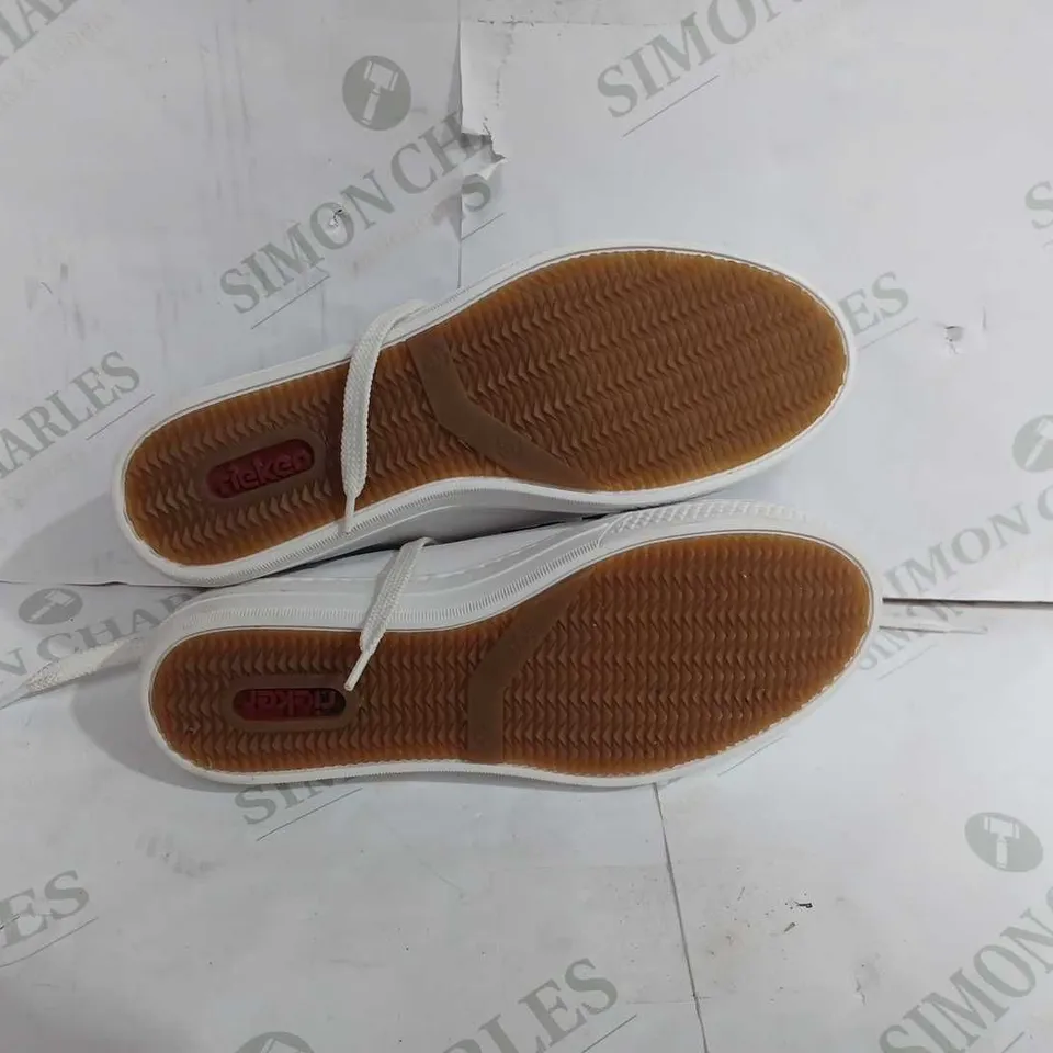 RIEKER LEATHER TRAINER WITH SIDE ZIP IN WHITE - SIZE 37