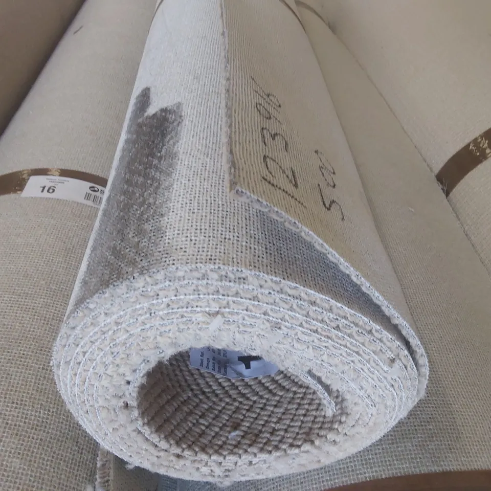 ROLL OF QUALITY LAKELAND WEAVE RYDAL HERD FLAT CARPET - APPROXIMATELY 4 x 5m