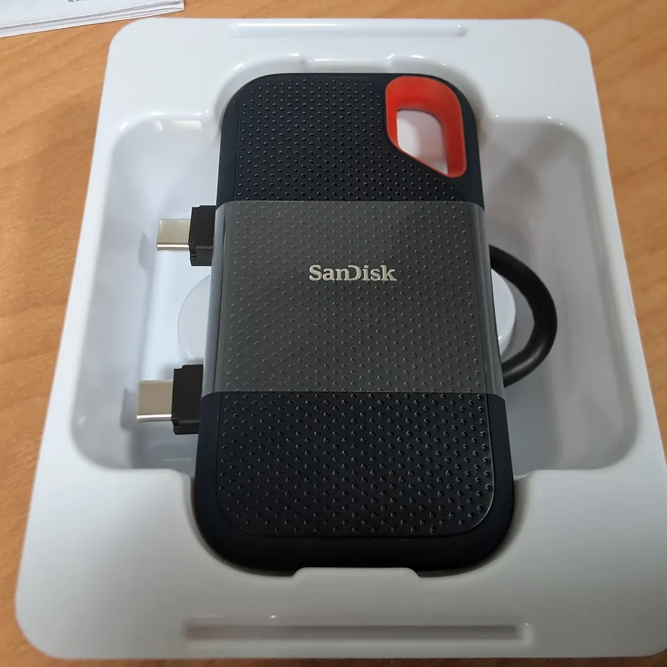 BOXED SANDISK EXTREME 2TB PORTABLE SSD
