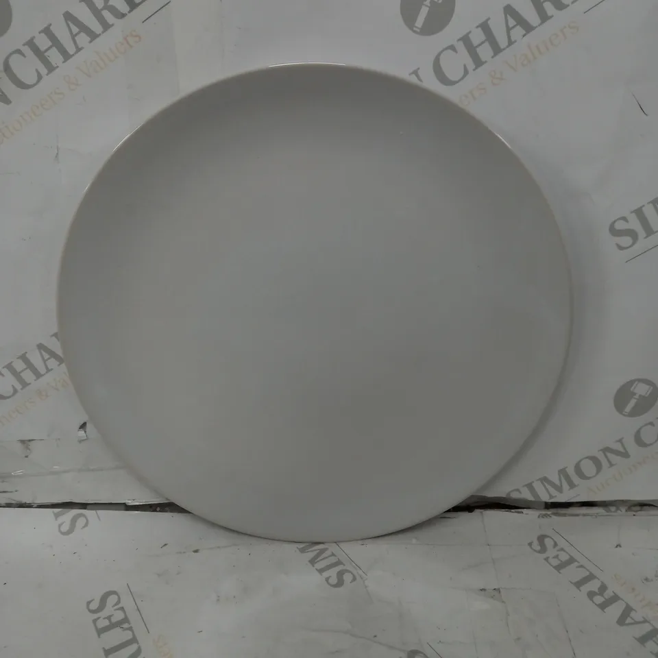 BRAND NEW BOXED CESIRO 16 PIECE PORCELAIN DINNERWARE SET IN HIGH GLOSS WHITE TO INCLUDE LARGE PLATES, SMALL PLATES AND BOWLS - COLLECTION ONLY