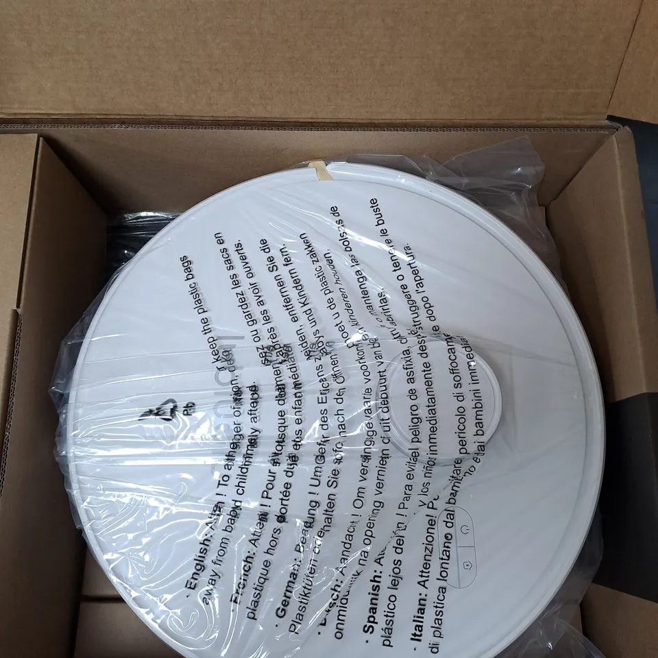 BOXED ROBOT VACUUM CLEANER