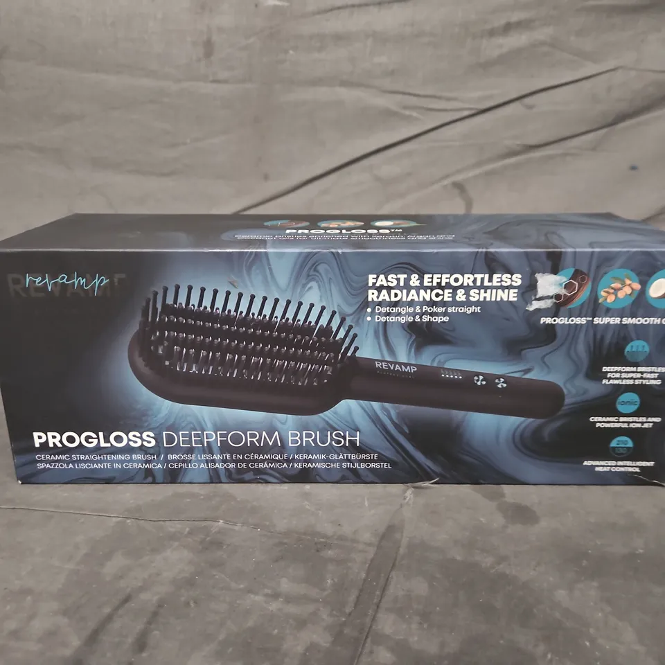 BOXED REVAMP PROGLOSS DEEPFORM BRUSH CERAMIC STRAIGHTENING BRUSH