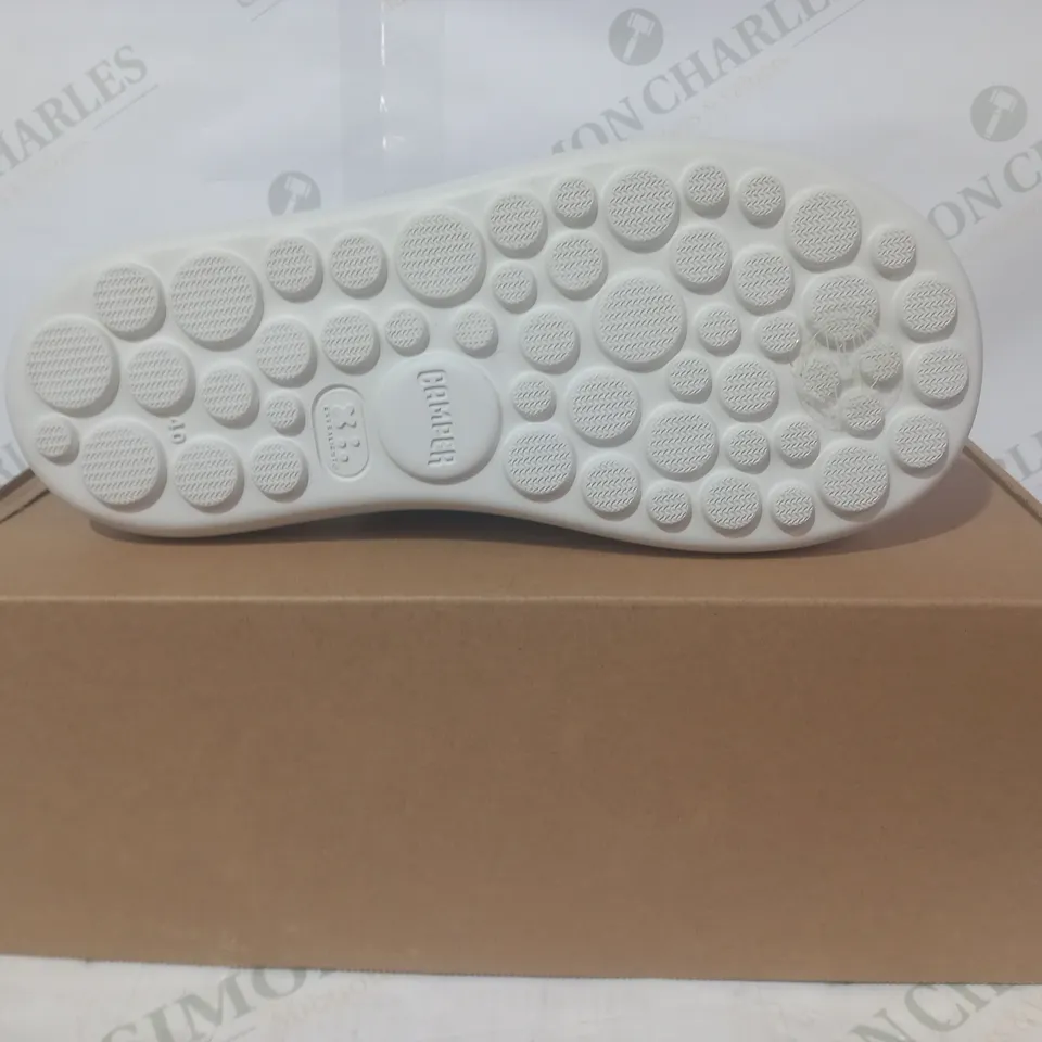 BOXED PAIR OF CAMPER PELOTAS OPEN TOE SANDALS IN BLACK EU SIZE 40