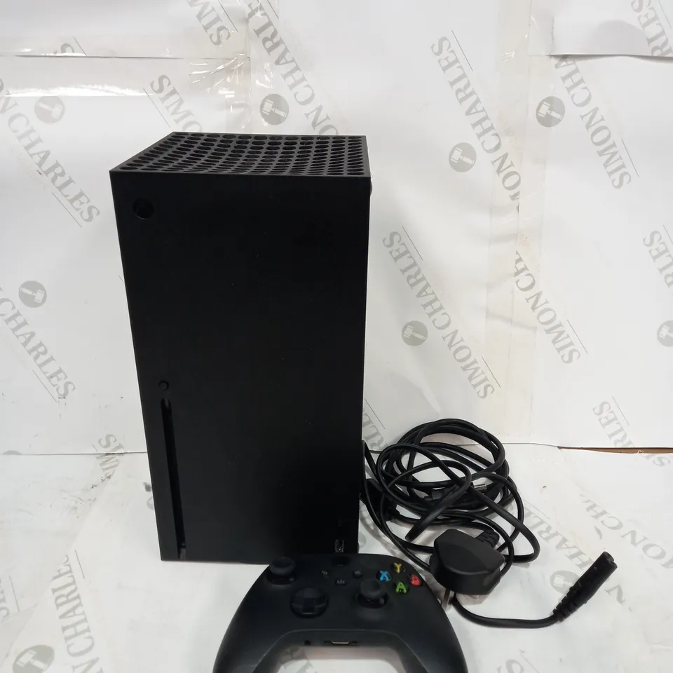 XBOX SERIES X 1TB SSD GAMES CONSOLE