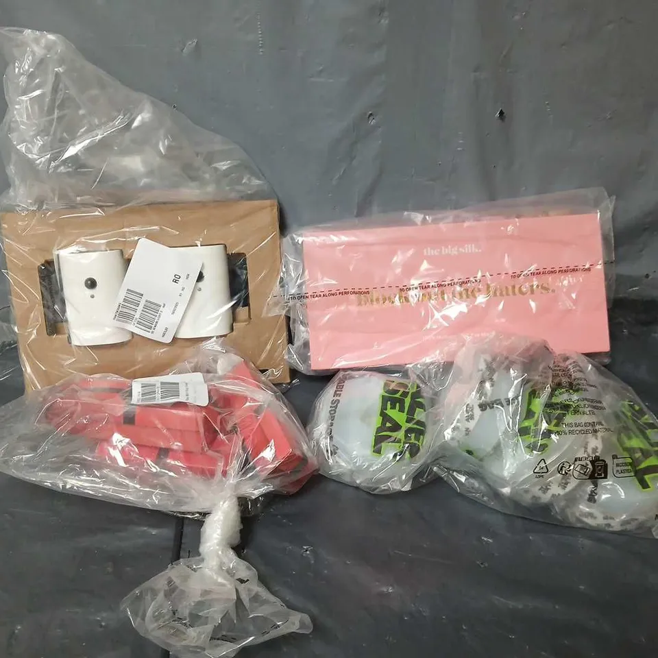 APPROXIMATELY 25 ASSORTED HOUSEHOLD PRODUCTS TO INCLUDE SENSOR LIGHT, SEAL TAPE, MULBERRY SILKE EYE MASK, ETC - COLLECTION ONLY