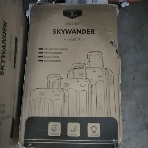 BOXED LUGG SKYWANDER HARDSHELL SUITCASE - MIDNIGHT BLUE 