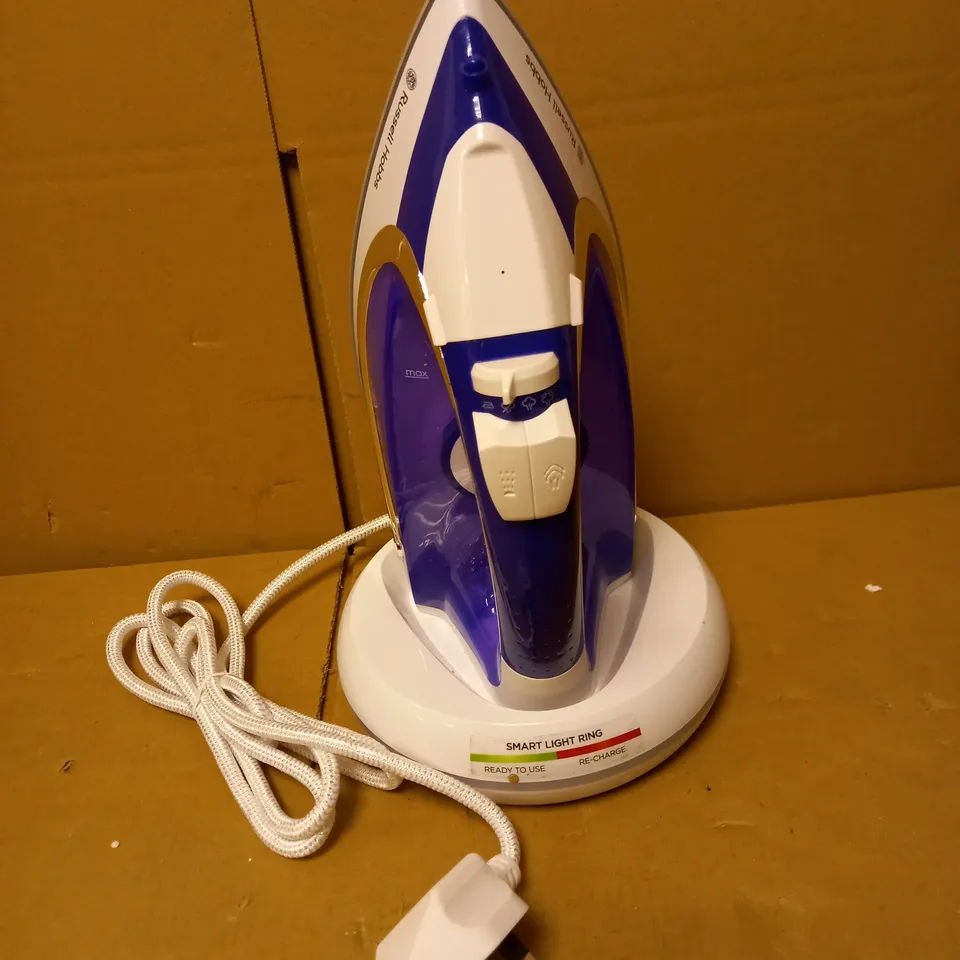 RUSSELL HOBBS FREEDOM CORDLESS 2400W IRON