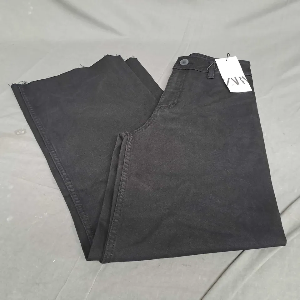 ZARA SLIM FIT BLACK JEANS SIZE 36