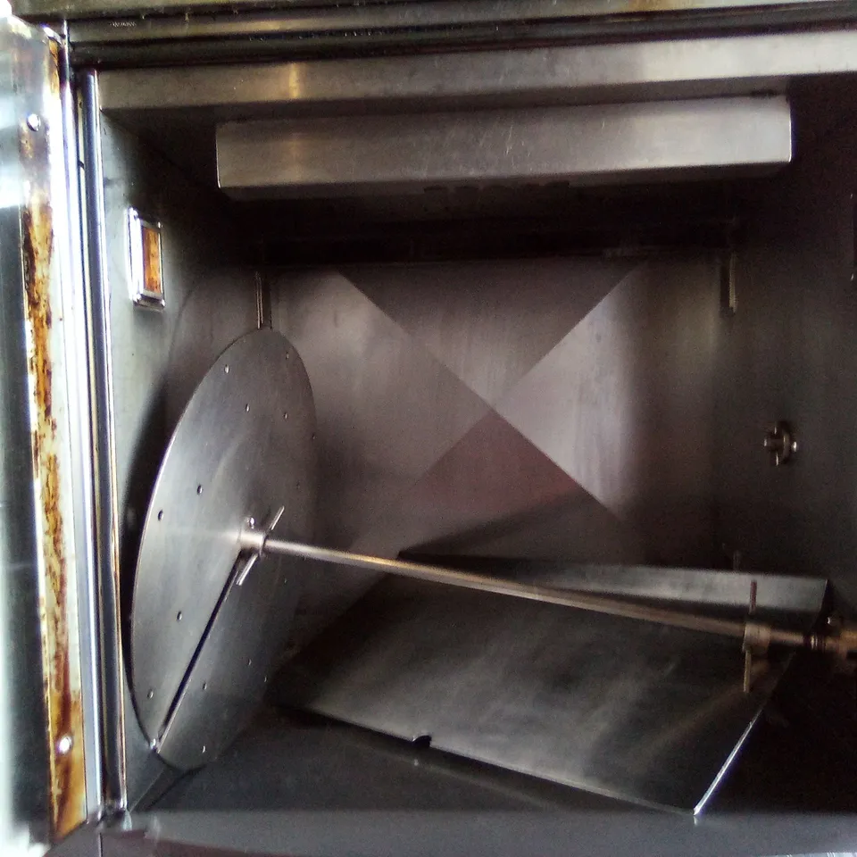 ROTISSERIE OVEN