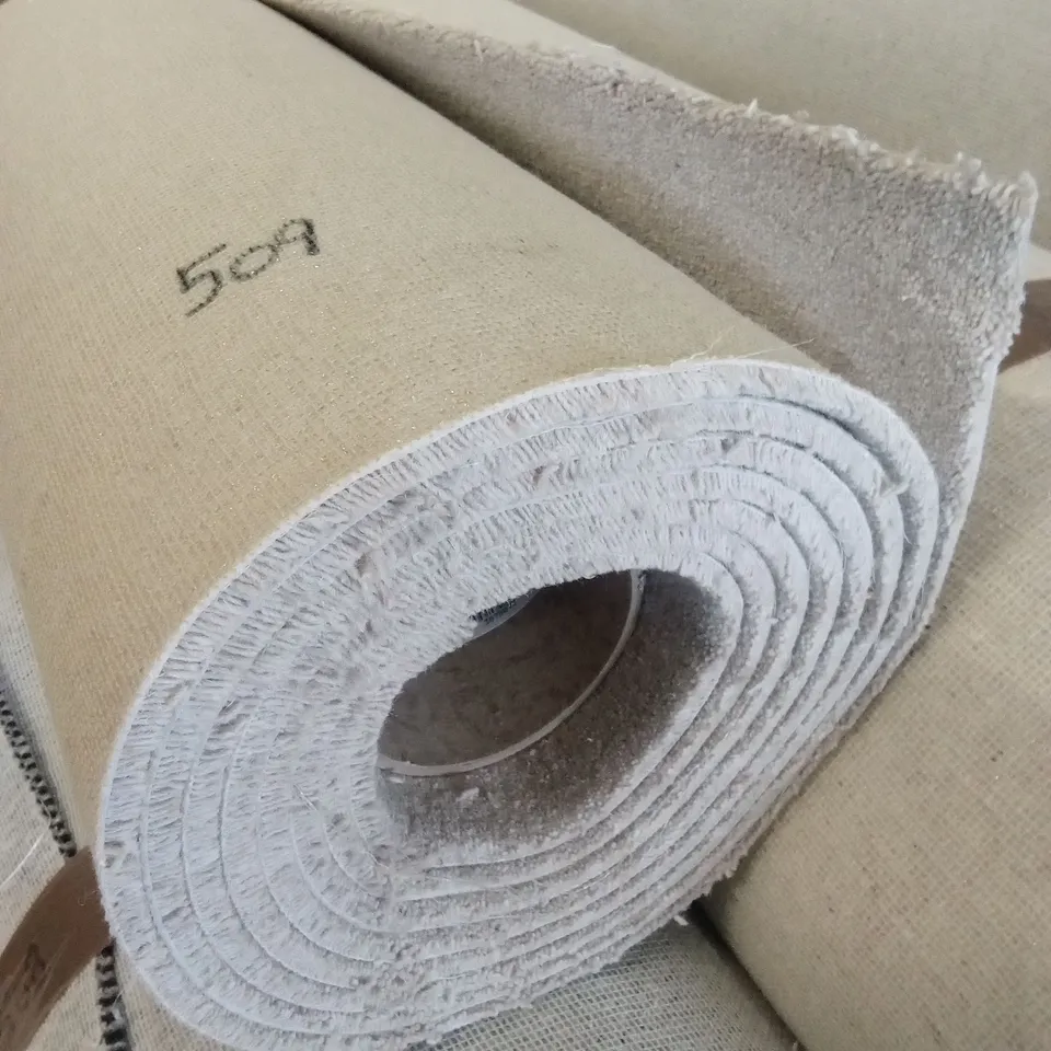 ROLL OF QUALITY LINGDALE ELITE RYELSTONE CARPET // APPROX SIZE: 4.8 x 5m
