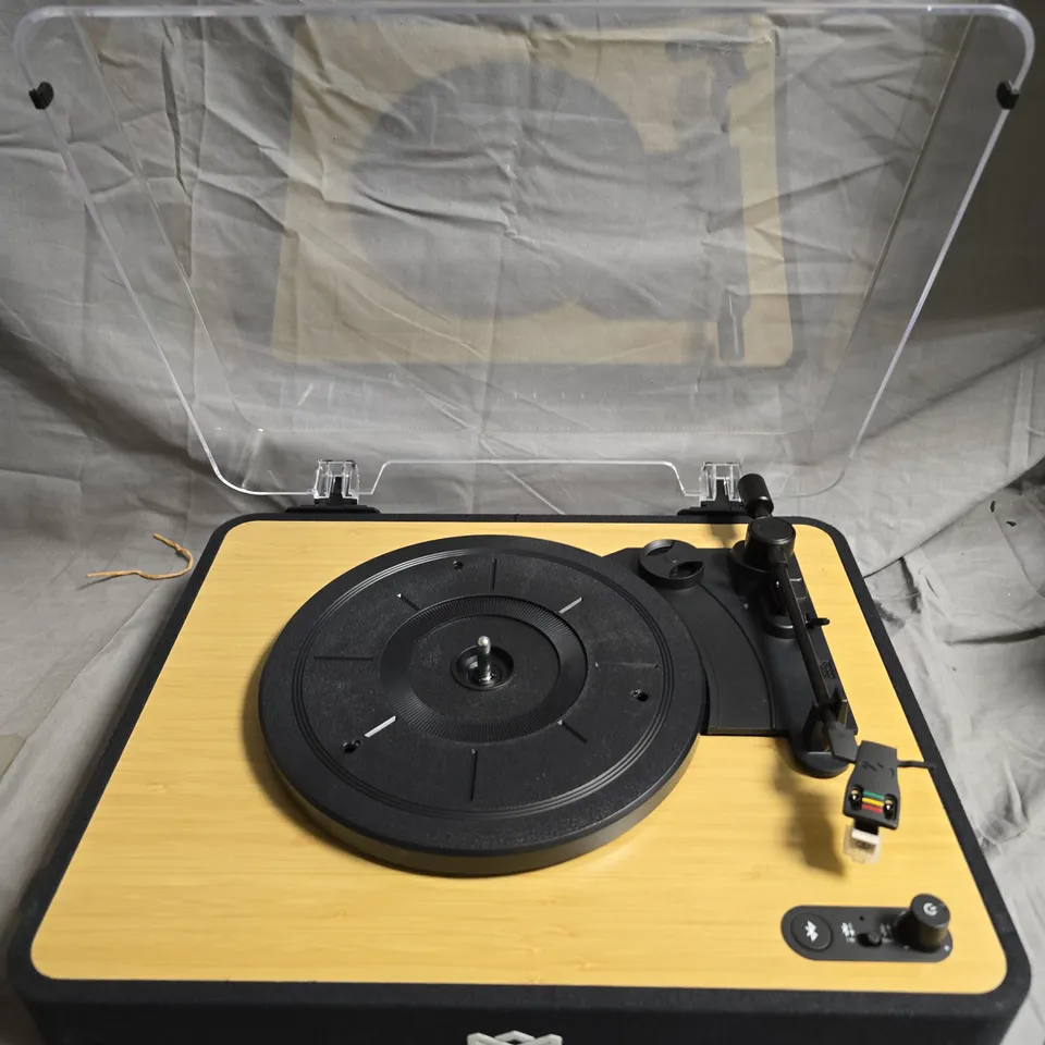 MARLEY REVOLUTION BLUETOOTH TURNTABLE – WOOD FINISH WITH DUST COVER