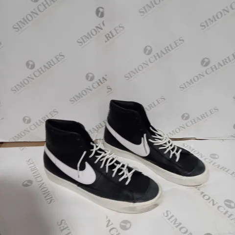 UNBOXED PAIR OF BLACK BLAZERS SIZE 11