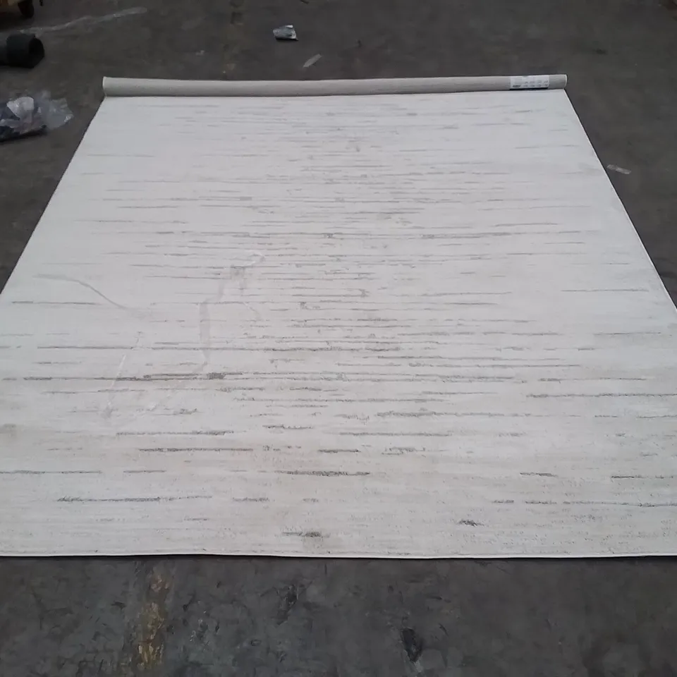 QUALITY DESIGNER AREA RUG - APPROXIMATELY 305X235CM