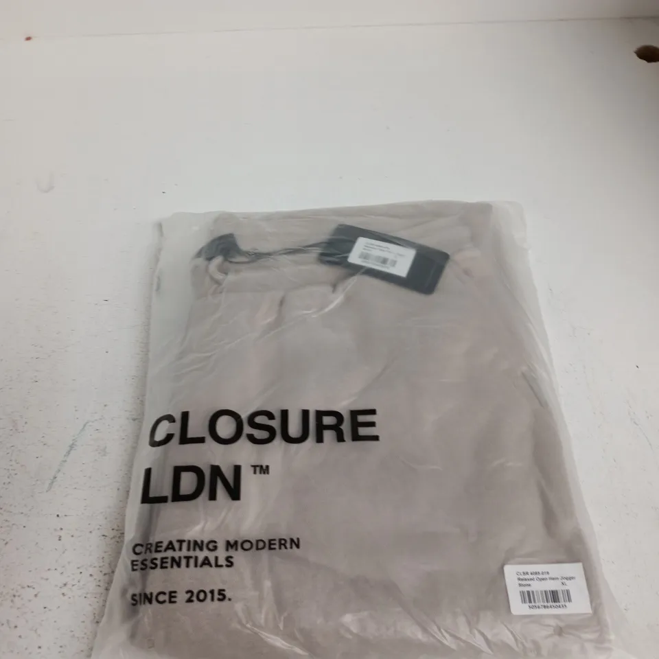 CLOSURE LDN RELAXED OPEN HEM JOGGER – STONE, XL