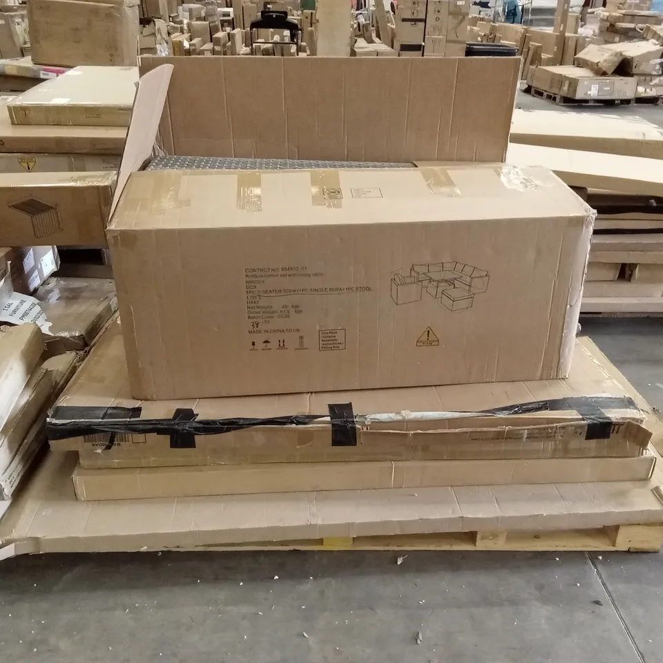 PALLET OF ASSORTED INCOMPLETE DESIGNER FURNITURE PARTS AND PIECES 