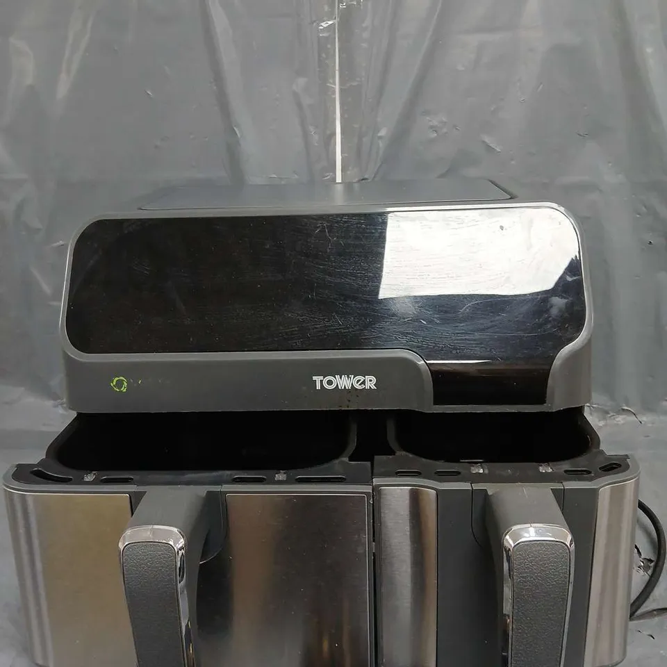 TOWER DUAL BASKET AIR FRYER IN DARK GREY