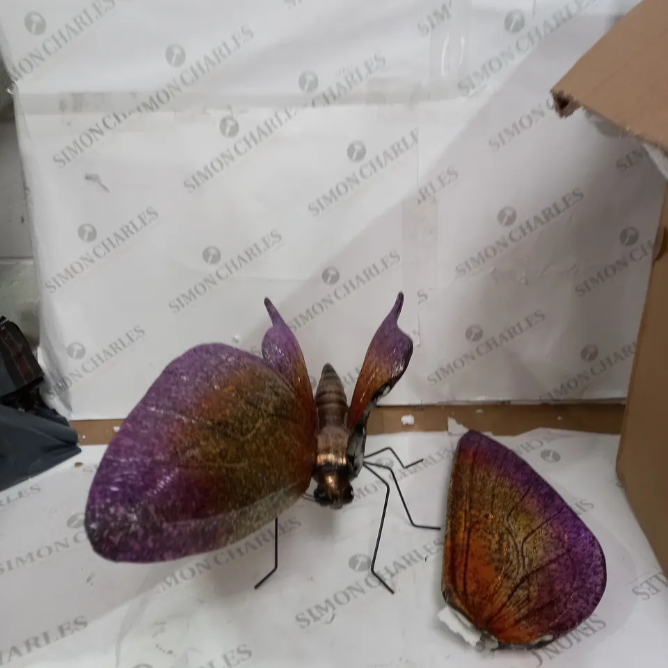 HOME2GARDEN LARGE GARDEN BUTTERFLY DECOR