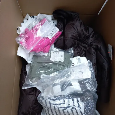 LARGE BOX OF APPROXIMATELY 25 ASSORTED CLOTHING ITEMS IN VARIOUS COLOURS, STYLES AND SIZES - COLLECTION ONLY