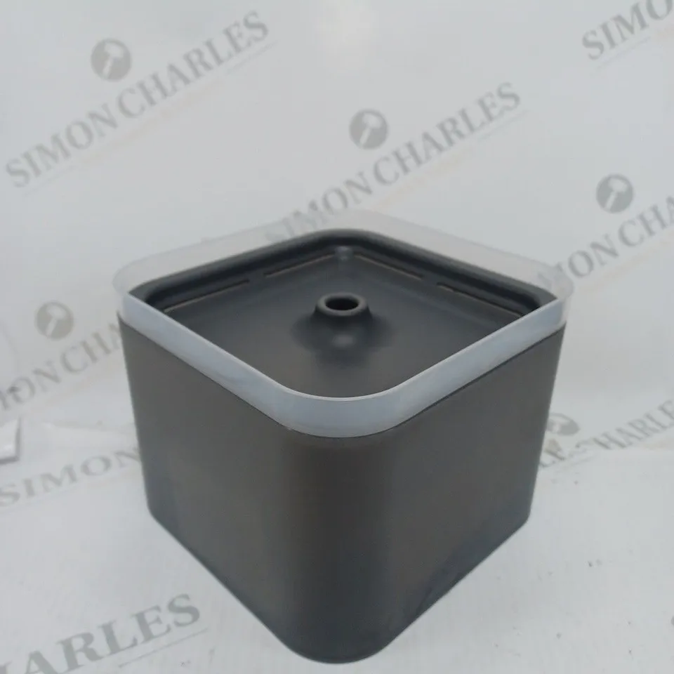 BOXED SIMPLY SMART PET WATER FOUNTAIN
