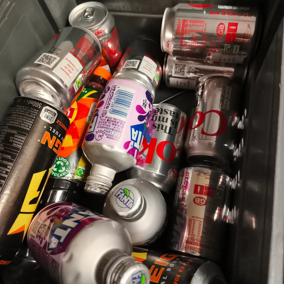 APPROXIMATELY 14 ASSORTED DRINKS INCLUDING REIGN ENERGY CAN, FANTA GRAPE