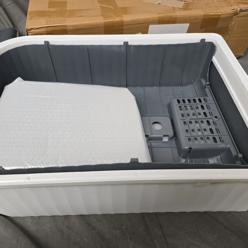CAT TRAY IN WHITE 