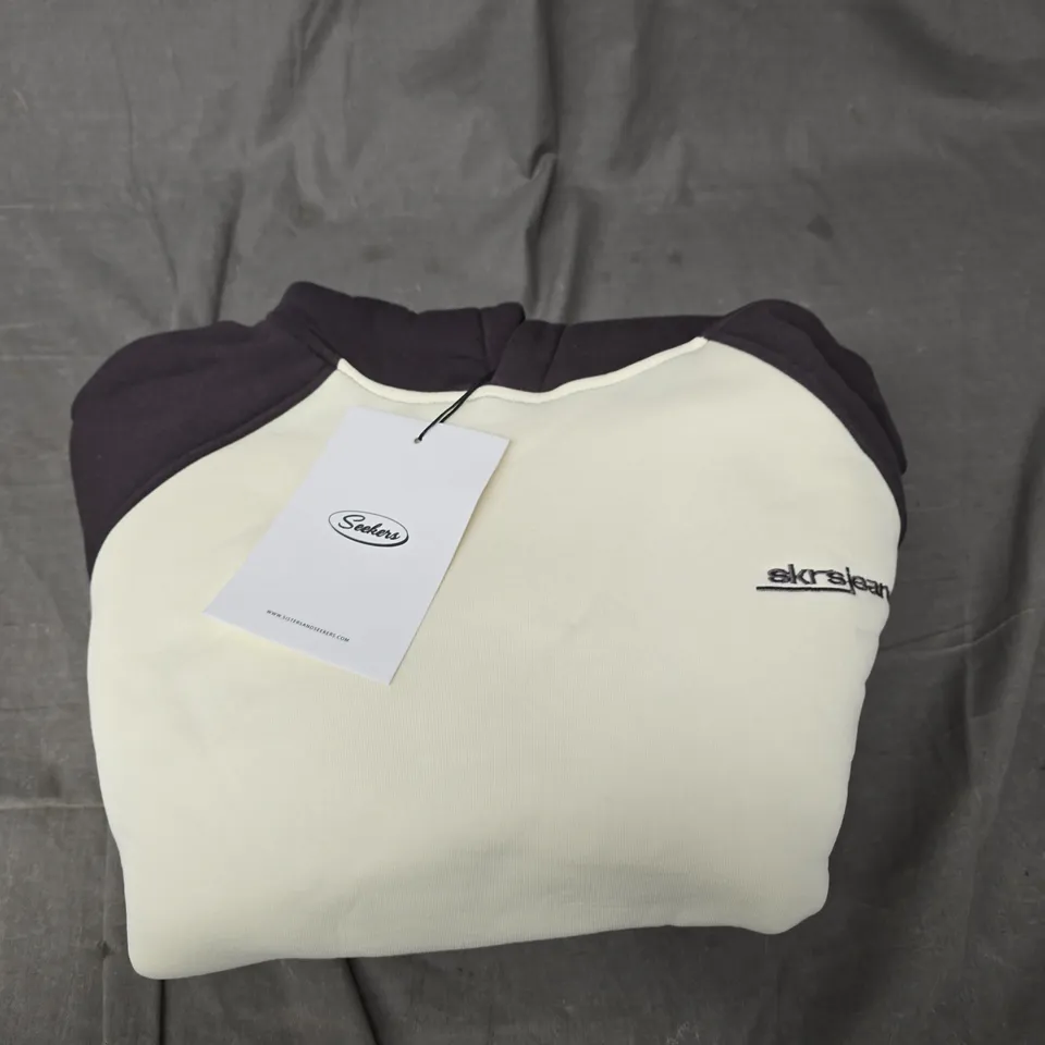 SISTERS AND SEEKERS INTERNATIONAL RAGLAN HOODIE - M