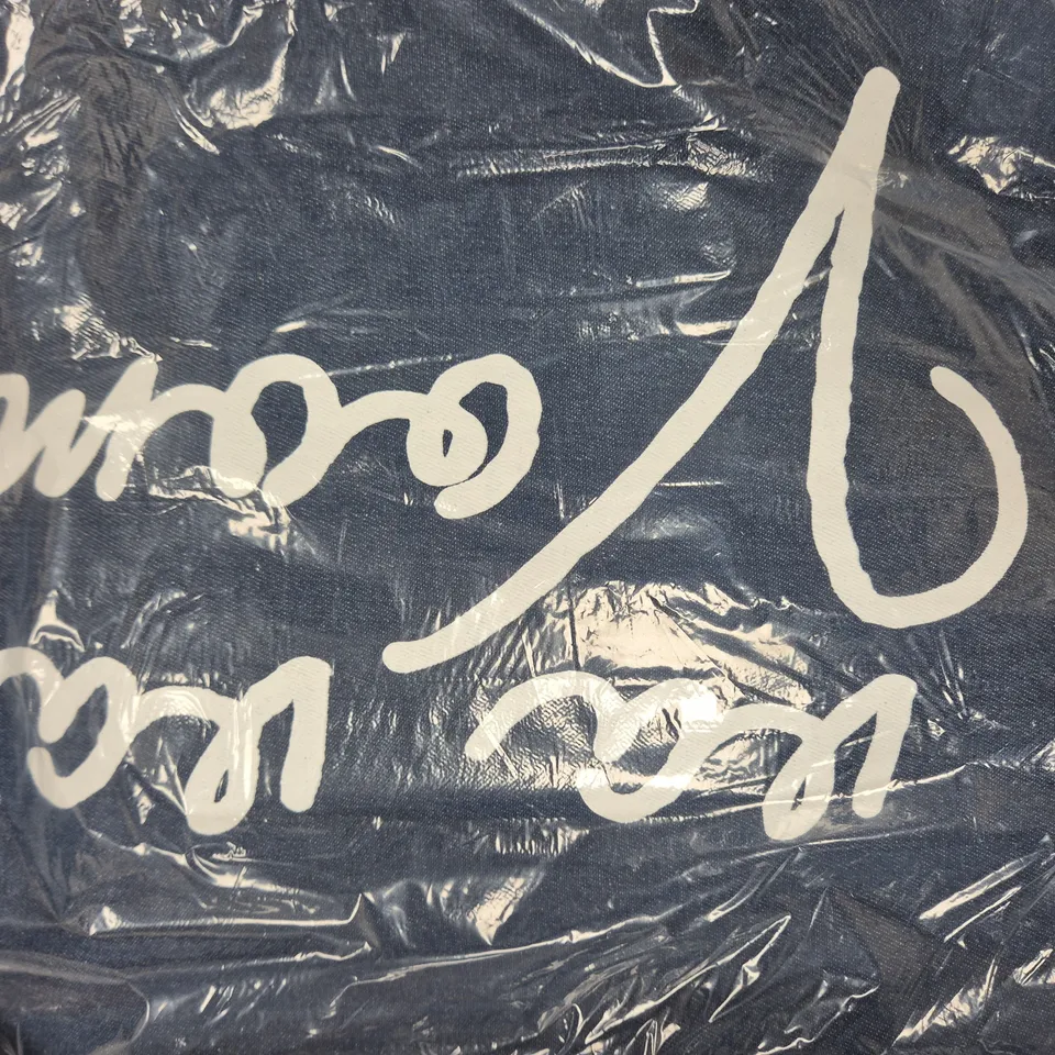BOX OF APPROXIMATELY 10 ASSORTED HOUSEHOLD ITEMS TO INCLUDE SEQUIN BACKPACK, ETC - COLLECTION ONLY
