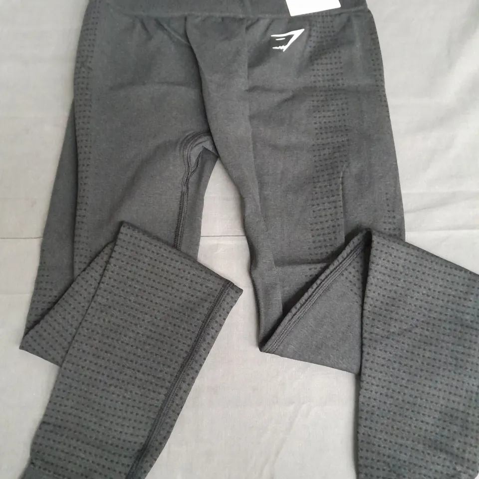 GYMSHARK VITAL SEAMLESS LEGGINGS IN BLACK - S