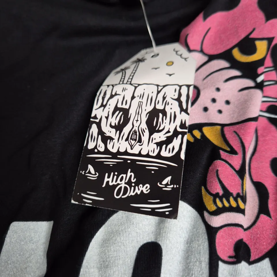 HIGH DIVE APPAREL CROPPED T‑SHIRT – UK XL, BLACK WITH PINK TIGER GRAPHIC