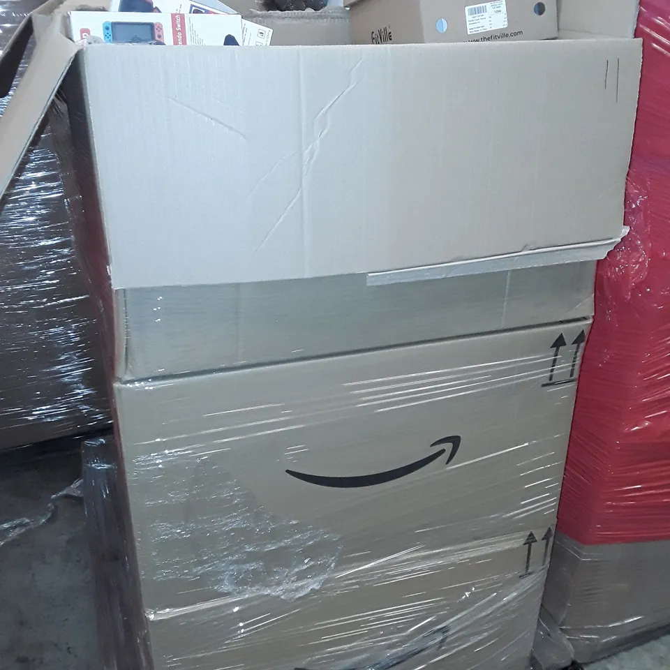 PALLET OF ASSORTED HOUSEHOLD ITEMS TO INCLUDE POOL FLOATS, SWITCH CARRY CASES, FITVILLE TRAINERS AND HANGING BASKETS